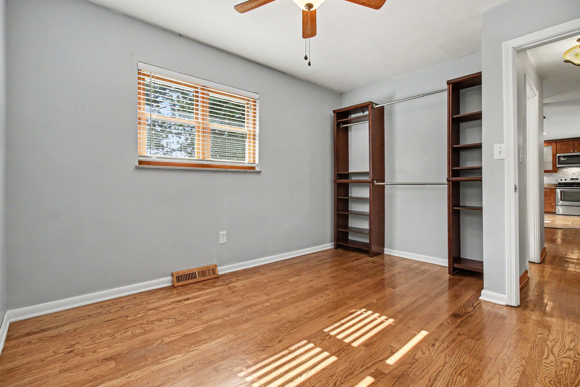 811 Kenridge Dr. property photo 13