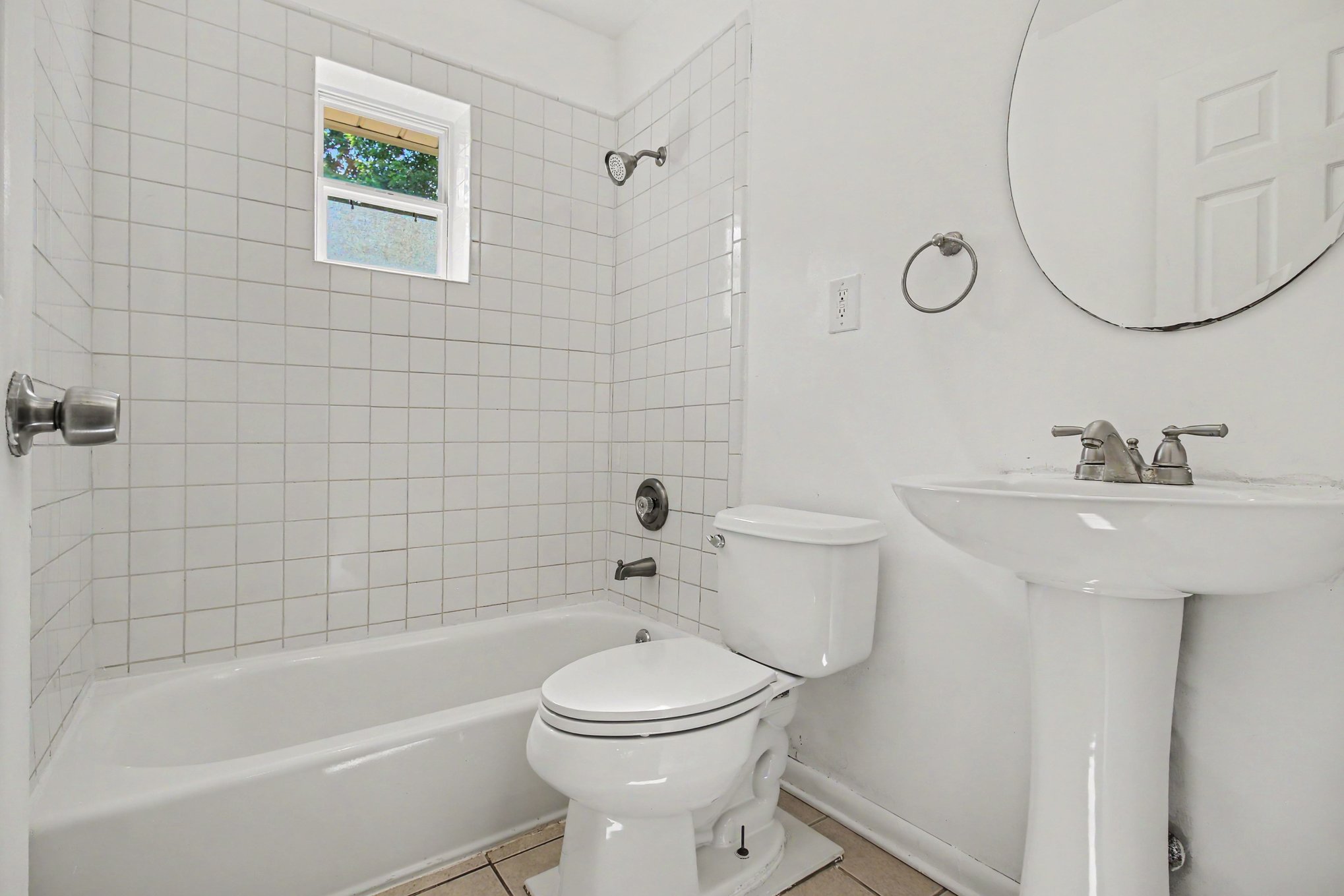 811 Kenridge Dr. property photo 18